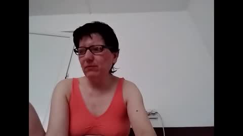 Vera online show from 04/30/26, 05:58