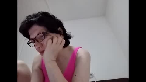 Vera online show from 05/04/26, 06:48