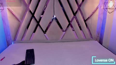 Snapshot of verabest chatting on 02/17/25, 03:20 Domelipa online show from 02/17/25, 03:20