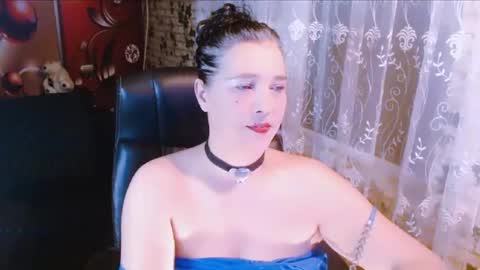 Snapshot of veraluss chatting on 03/28/26, 07:24 Vera Luss online show from 03/28/26, 07:24