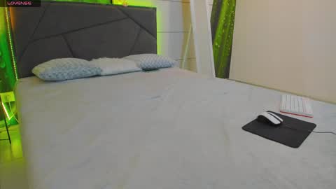 Vera online show from 03/31/26, 02:02