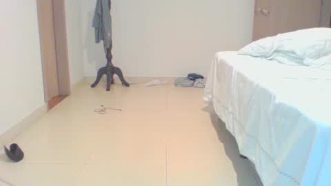 Snapshot of vergagolosa22 chatting on 01/12/25, 03:17 vergagolosa22 online show from 01/12/25, 03:17