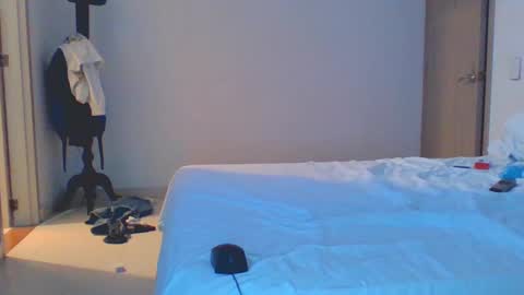 Snapshot of vergagolosa22 chatting on 02/26/25, 02:48 vergagolosa22 online show from 02/26/25, 02:48