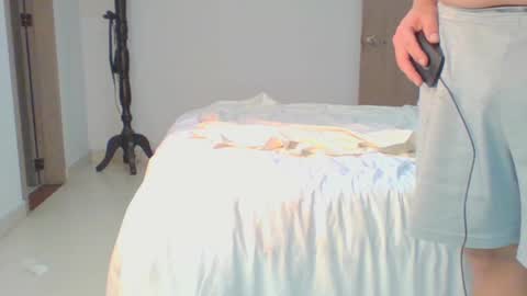 Snapshot of vergagolosa22 chatting on 03/01/25, 09:18 vergagolosa22 online show from 03/01/25, 09:18