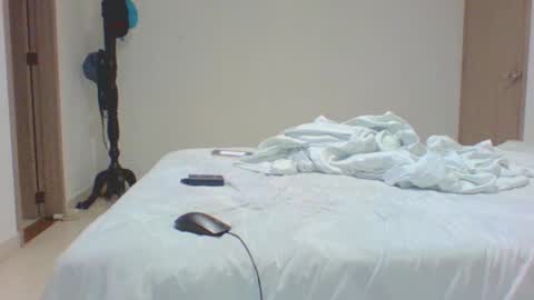 Snapshot of vergagolosa22 chatting on 03/10/25, 03:12 vergagolosa22 online show from 03/10/25, 03:12
