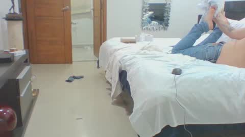 Snapshot of vergagolosa22 chatting on 09/14/25, 01:54 vergagolosa22 online show from 09/14/25, 01:54