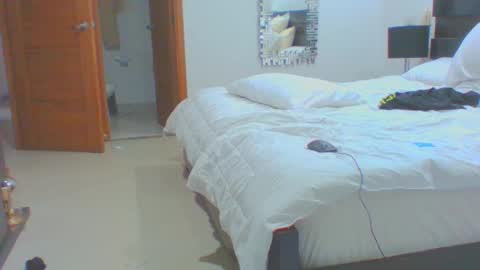 Snapshot of vergagolosa22 chatting on 11/02/25, 08:33 vergagolosa22 online show from 11/02/25, 08:33