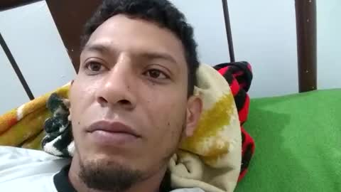 Snapshot of vergara914486 chatting on 10/28/25, 10:08 vergara914486 online show from 10/28/25, 10:08