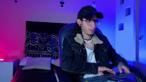 Snapshot of vergil_noir chatting on 06/16/26, 04:37 vergil_noir online show from 06/16/26, 04:37