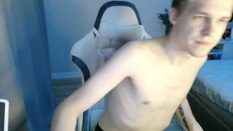 Snapshot of veritas_in_vine chatting on 07/23/26, 02:20 Veritas online show from 07/23/26, 02:20