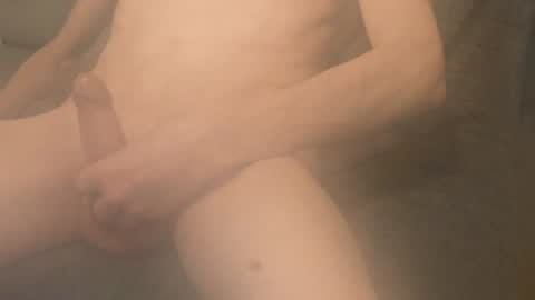 Snapshot of vern37 chatting on 01/27/25, 07:03 vern37 online show from 01/27/25, 07:03