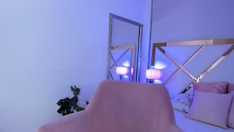 Vero online show from 12/19/25, 04:52