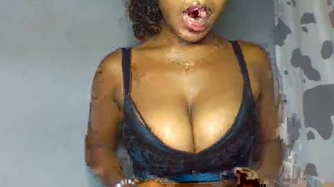 Snapshot of verolla31 chatting on 02/27/25, 02:32 verolla31 online show from 02/27/25, 02:32