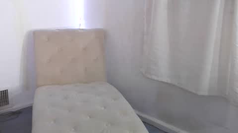 Veronica online show from 12/09/24, 04:34