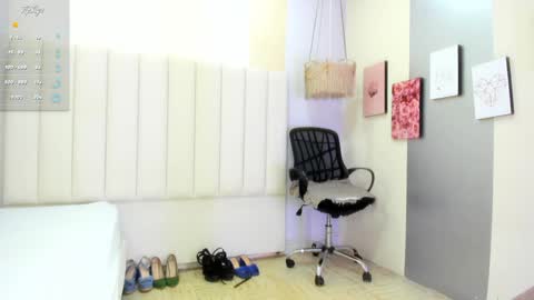 Snapshot of veronica_b07 chatting on 02/06/25, 01:54 Veronica3 online show from 02/06/25, 01:54