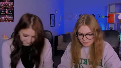 Snapshot of veronica_bubble chatting on 11/05/25, 08:20 Ronni online show from 11/05/25, 08:20