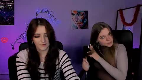 Snapshot of veronica_bubble chatting on 11/13/25, 08:19 Ronni online show from 11/13/25, 08:19