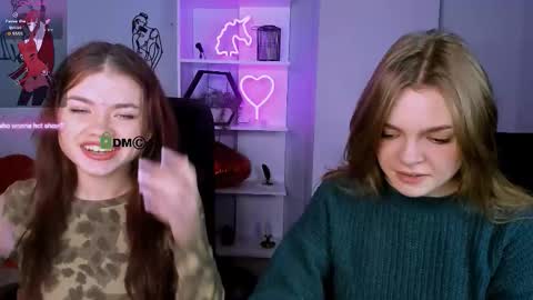 Snapshot of veronica_bubble chatting on 12/14/25, 08:02 Ronni online show from 12/14/25, 08:02