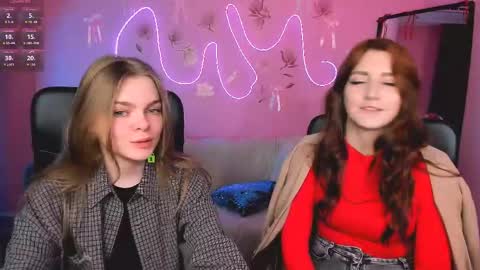 Snapshot of veronica_bubble chatting on 04/22/26, 07:26 Ronni online show from 04/22/26, 07:26