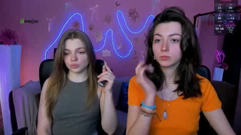 Snapshot of veronica_bubble chatting on 04/29/26, 07:20 Ronni online show from 04/29/26, 07:20