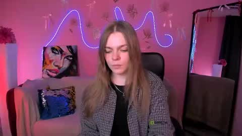 Snapshot of veronica_bubble chatting on 04/30/26, 07:20 Ronni online show from 04/30/26, 07:20