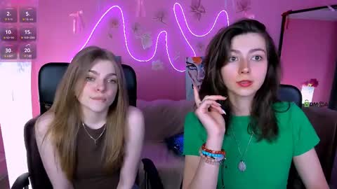 Snapshot of veronica_bubble chatting on 05/14/26, 07:31 Ronni online show from 05/14/26, 07:31