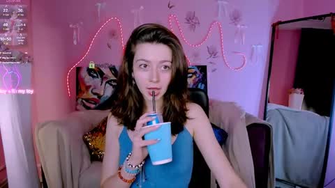 Snapshot of veronica_bubble chatting on 05/24/26, 07:08 Ronni online show from 05/24/26, 07:08