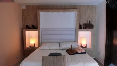 Snapshot of veronica_garciaa chatting on 09/12/25, 11:54 Johovanna online show from 09/12/25, 11:54