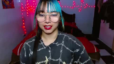 Snapshot of veronica_goddes chatting on 11/21/25, 11:47 Veronica online show from 11/21/25, 11:47