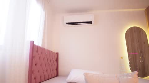 Veronica online show from 02/06/26, 03:48