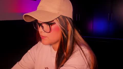 Vero online show from 03/21/26, 04:06