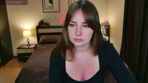 Snapshot of veronicafreman chatting on 06/14/26, 06:15 Veronica online show from 06/14/26, 06:15