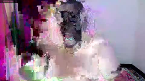 Snapshot of veronicakisses chatting on 02/15/25, 07:06 MS. VERONICA 22 I love Aza 3 online show from 02/15/25, 07:06