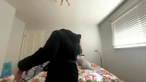 Snapshot of veronicalake chatting on 11/18/25, 06:56 Veronica Lake online show from 11/18/25, 06:56