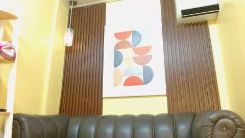 Snapshot of veronicarobles chatting on 10/31/25, 08:32 Veronica Robles online show from 10/31/25, 08:32