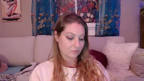 Snapshot of veronicawest chatting on 01/09/25, 01:39 Veronica Weston online show from 01/09/25, 01:39