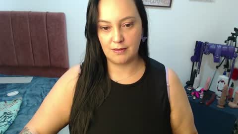 Snapshot of veroniicabbw_ chatting on 06/14/26, 01:46 veroniicabbw_ online show from 06/14/26, 01:46