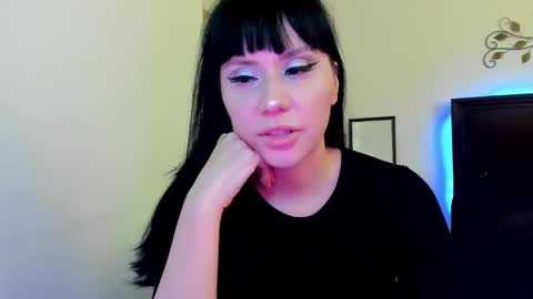 Snapshot of veronika_blak chatting on 12/21/25, 03:24 Miss Veronika Blak online show from 12/21/25, 03:24