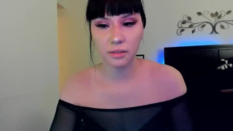 Snapshot of veronika_blak chatting on 01/19/26, 01:53 Miss Veronika Blak online show from 01/19/26, 01:53
