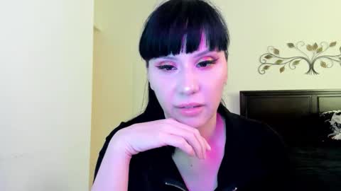 Snapshot of veronika_blak chatting on 03/20/26, 02:38 Miss Veronika Blak online show from 03/20/26, 02:38