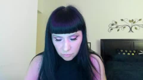 Snapshot of veronika_blak chatting on 04/25/26, 02:36 Miss Veronika Blak online show from 04/25/26, 02:36