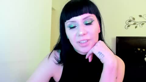Snapshot of veronika_blak chatting on 05/02/26, 03:00 Miss Veronika Blak online show from 05/02/26, 03:00