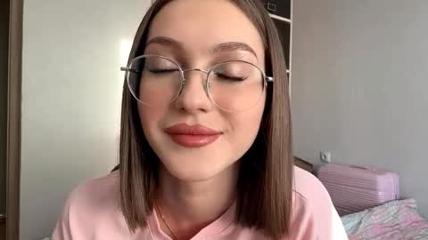 Snapshot of veronikasenk chatting on 03/30/26, 03:13 Sasha online show from 03/30/26, 03:13