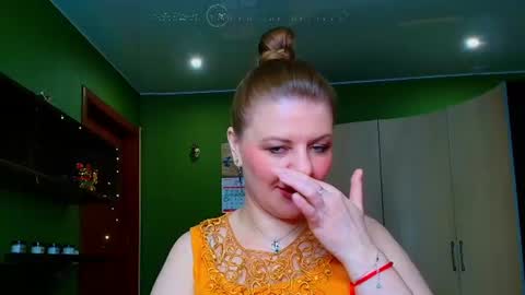 Snapshot of veronikawgold chatting on 06/15/26, 07:49 VeronikawGold online show from 06/15/26, 07:49