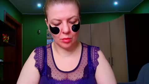 Snapshot of veronikawgold chatting on 06/16/26, 07:38 VeronikawGold online show from 06/16/26, 07:38