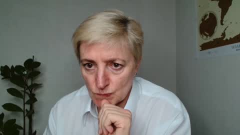 Snapshot of verony_ chatting on 03/09/25, 06:32 verony_ online show from 03/09/25, 06:32