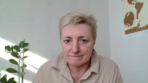 Snapshot of verony_ chatting on 03/11/25, 08:52 verony_ online show from 03/11/25, 08:52