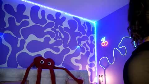 Snapshot of verosmit1 chatting on 11/03/25, 09:48 online show from 11/03/25, 09:48