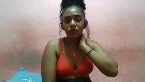 Snapshot of verronique1511 chatting on 02/03/25, 04:57 verronique1511 online show from 02/03/25, 04:57