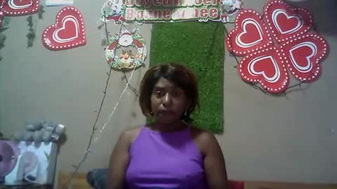 verronique1511 online show from 12/17/25, 04:35